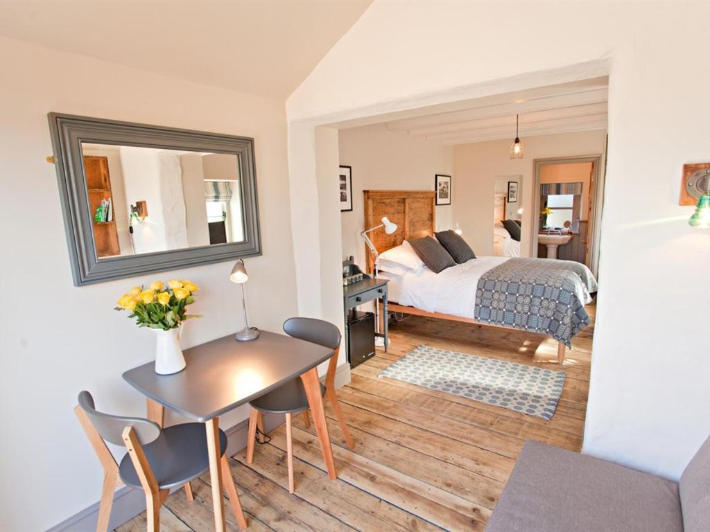 Grove Park Bed & Breakfast Нюпорт Екстериор снимка
