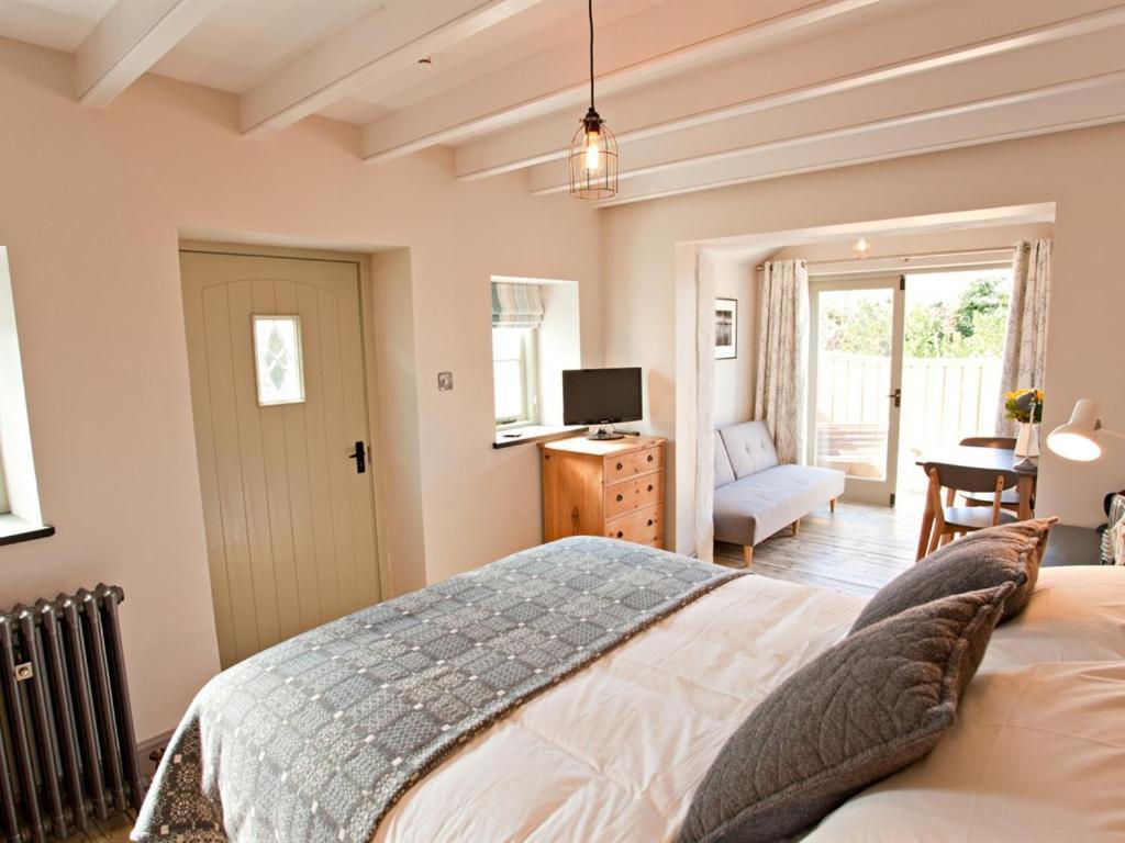 Grove Park Bed & Breakfast Нюпорт Екстериор снимка